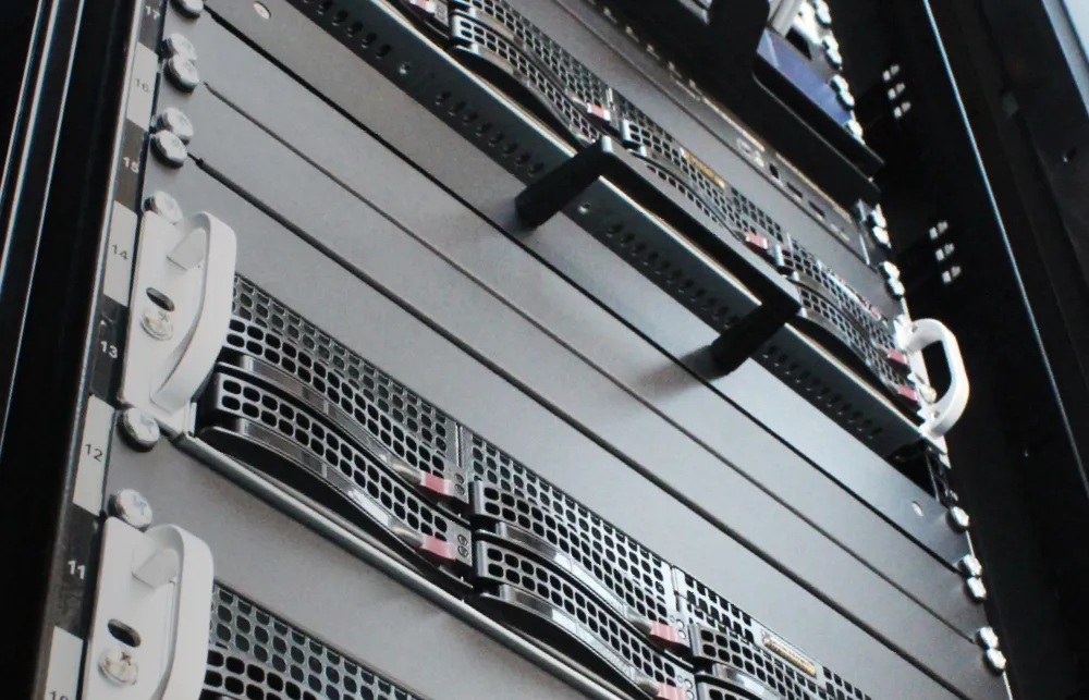 Product lifecycle management and long-term support services